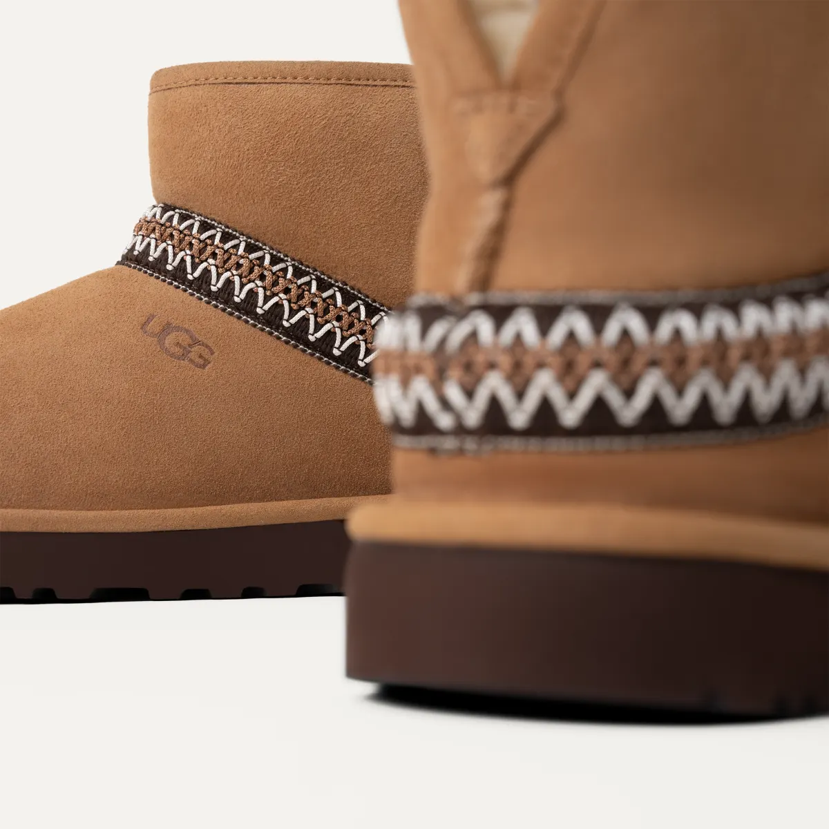 UGG - Bota - Classic Mini Crescent - Image 5
