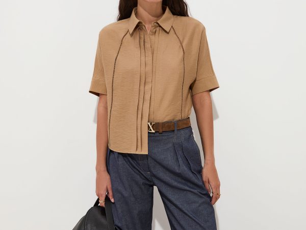 DECENIO - Blusa com pregas e botões ocultos