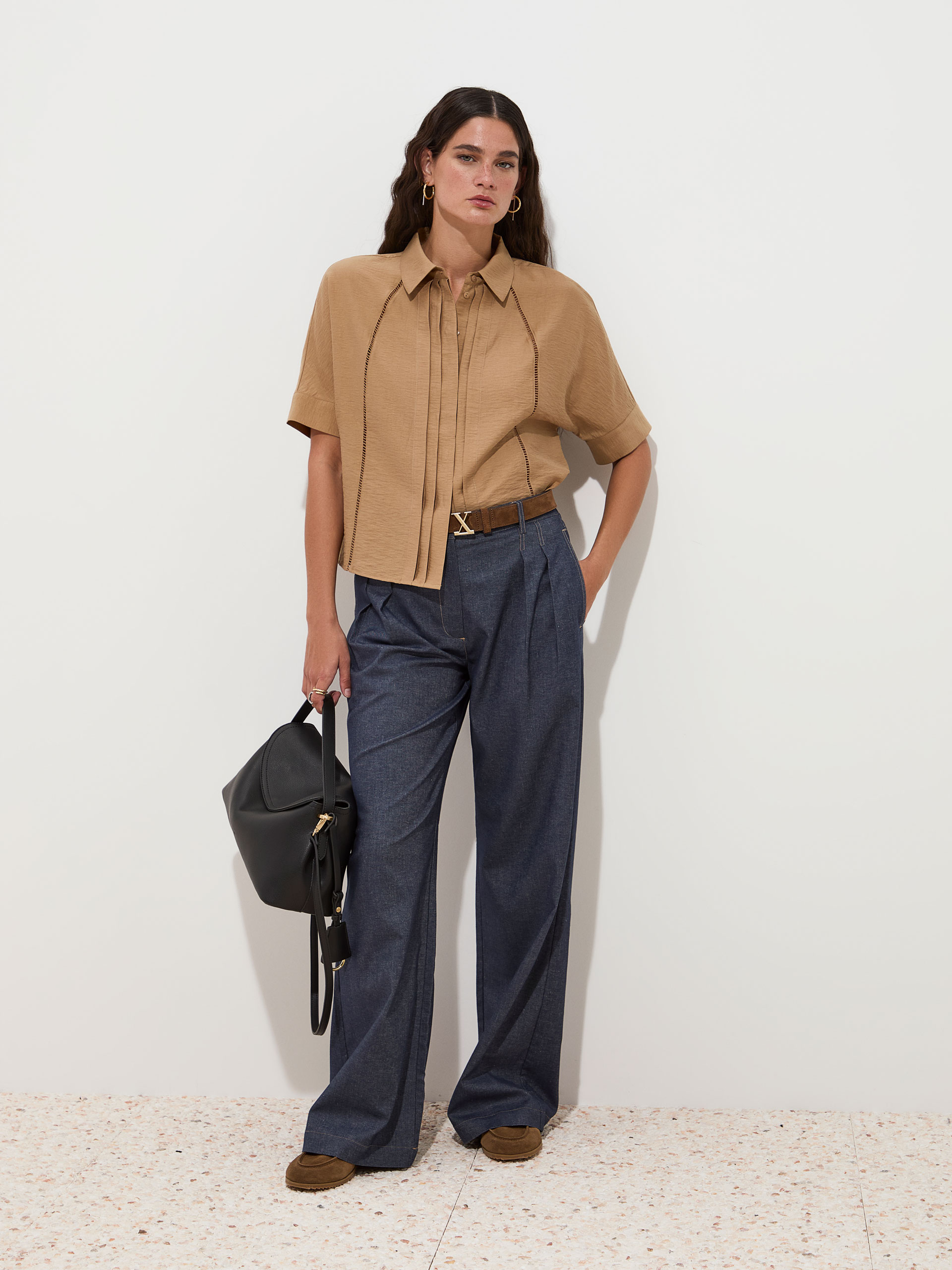 DECENIO - Blusa com pregas e botões ocultos - Image 2