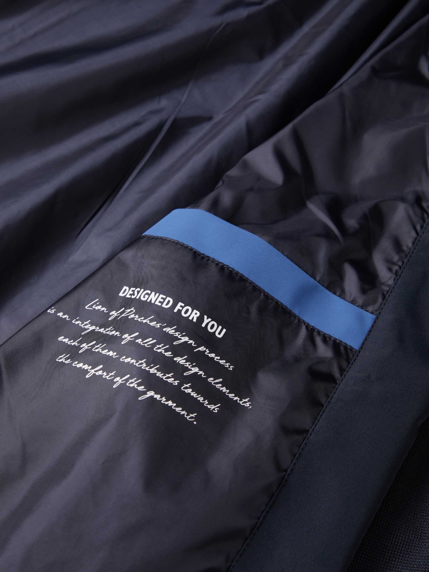 LION OF PORCHES - Blusão com capuz removível - Image 3