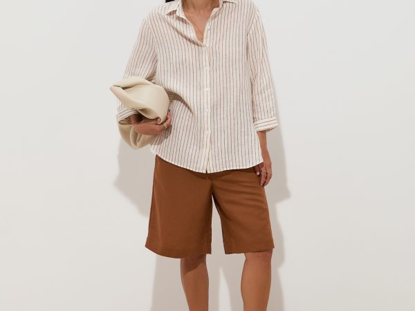 DECENIO - Camisa regular fit em linho com riscas