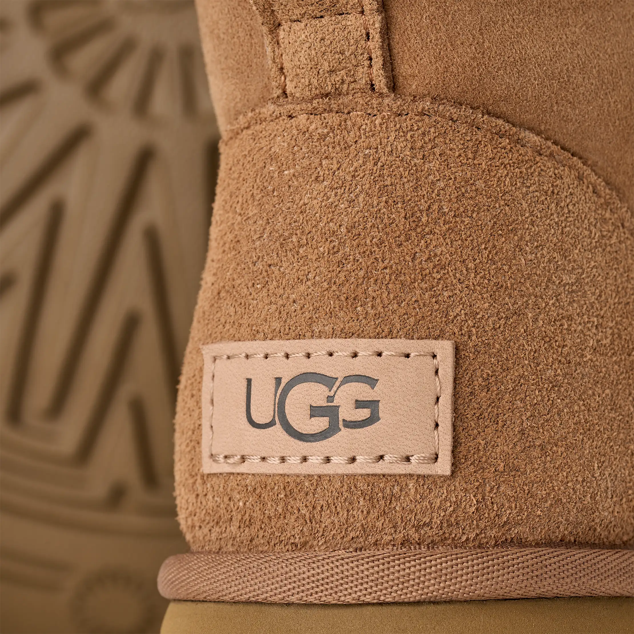 BOTA UGG Women's Classic Mini II Boot - Image 6