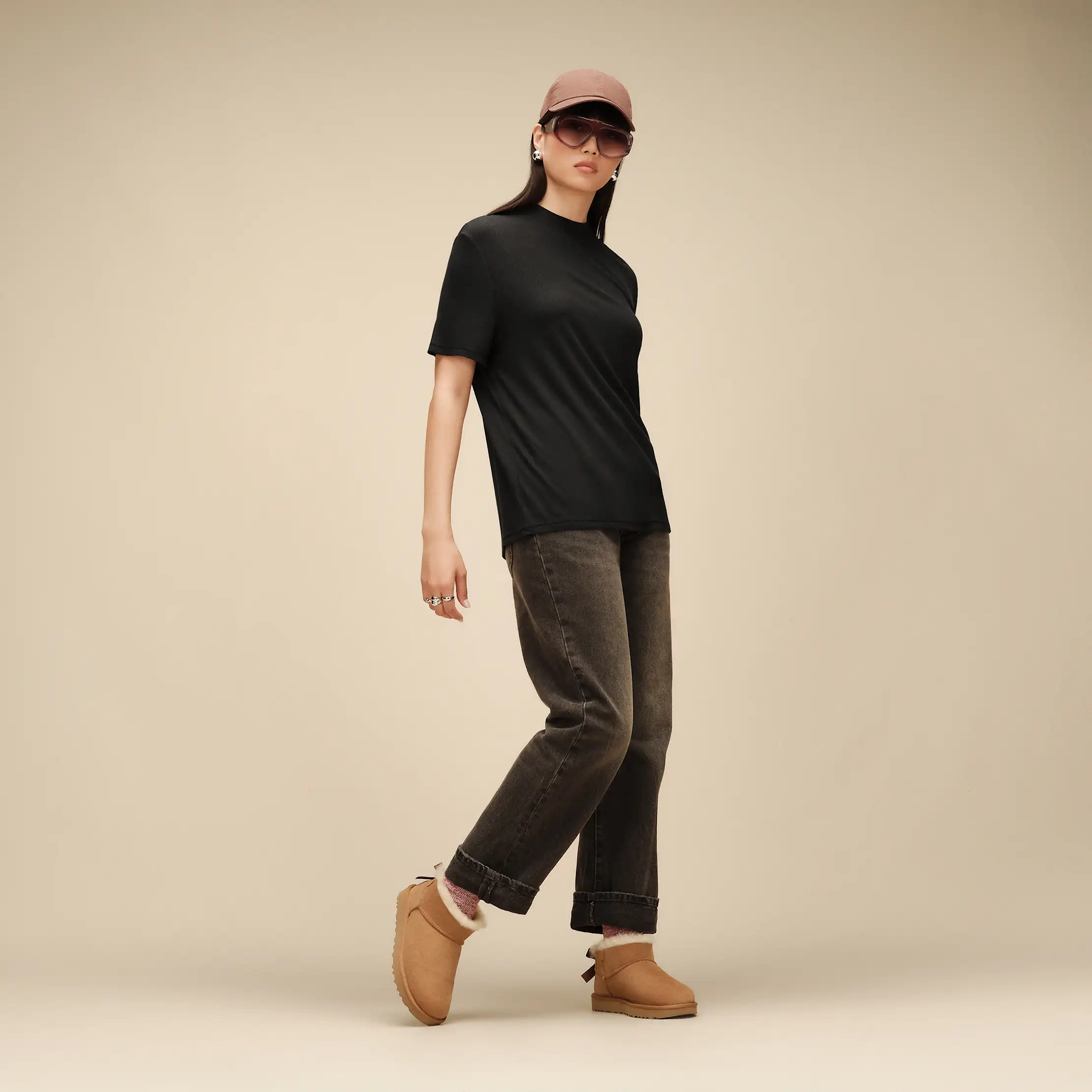 Soca UGG Women's Ultra Mini Bailey Bow Boot - Image 2